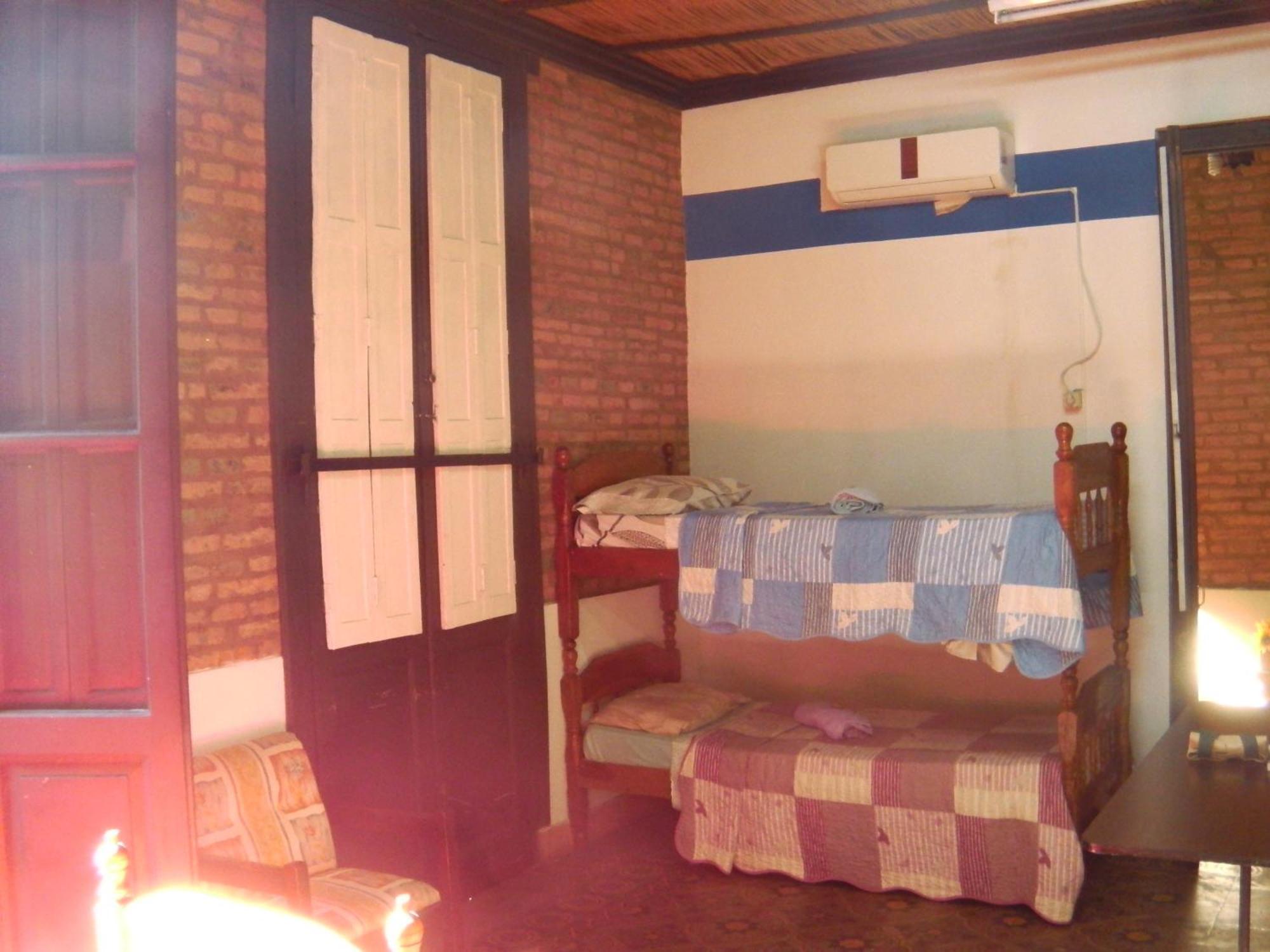 Panambi Hostel Asuncion Szoba fotó